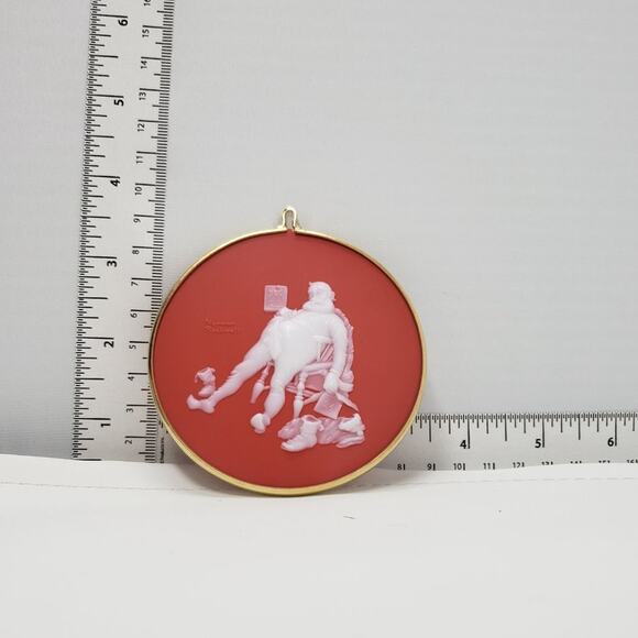 1988 Hallmark Norman Rockwell Cameo Collectors Holiday Christmas Ornament #9 - Picture 5 of 5